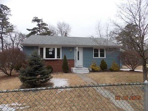 208 Spring Lake Blv, Browns Mills, NJ 08015