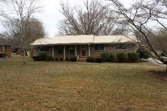 2013 Bedford St, Scottsboro, AL 35769