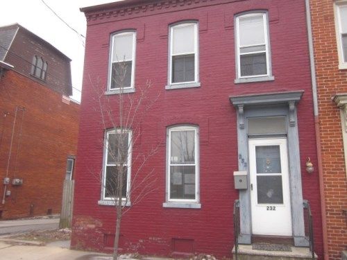 232 N 3rd St, Columbia, PA 17512