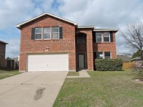 1214 Mcmillen Dr, Cedar Hill, TX 75104