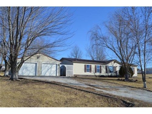 206 5th Ave, Pattonsburg, MO 64670