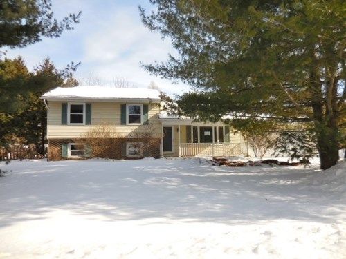 5761 Grand Traverse Ln, Portage, MI 49024