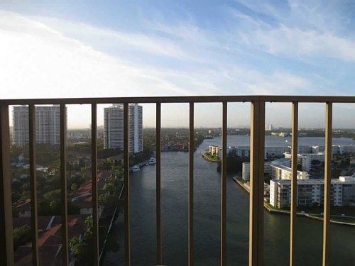 18151 NE 31 CT # PH115, North Miami Beach, FL 33160