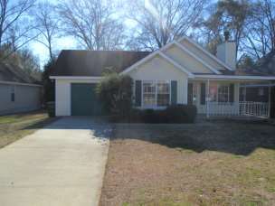 122 Blue Springs Dr, Leesburg, GA 31763