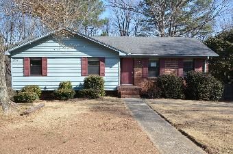 3102 Scaleybark Dr, Adamsville, AL 35005