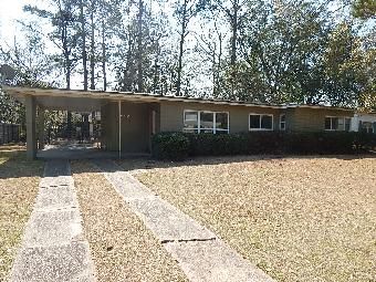 821 Coble Dr, Tallahassee, FL 32301