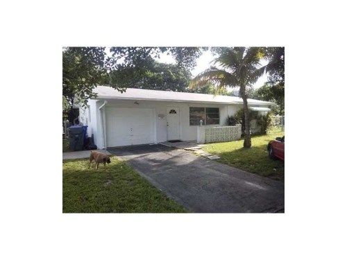 5801 CLEVELAND ST, Hollywood, FL 33021