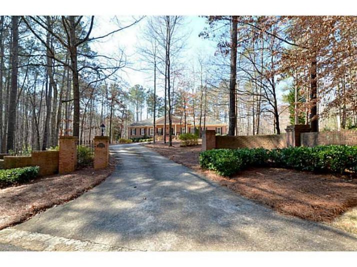 1330 Keans Court, Roswell, GA 30075