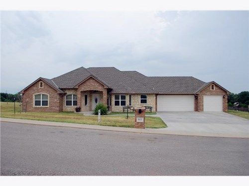 603 Chickasaw St, Washington, OK 73093