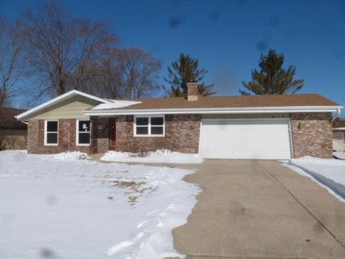 S70w13310 Fennimore Ln, Muskego, WI 53150