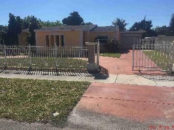 2468 Funston St, Hollywood, FL 33020