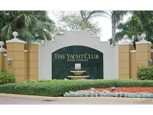 19701 E Country Club Dr # 5305, Miami, FL 33180