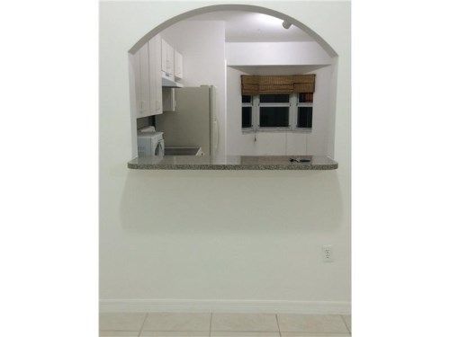 935 NE 33 TE # 203, Homestead, FL 33033