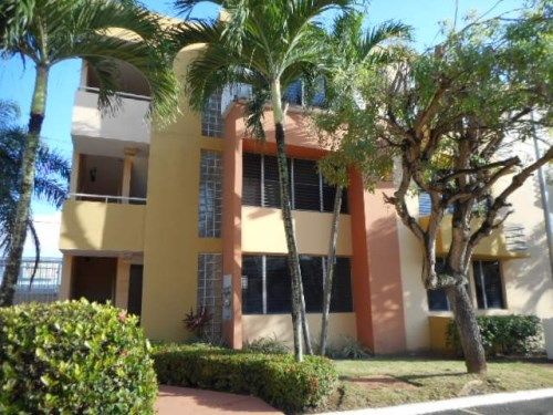 Condo Paseo Rio Hondo Apt O-2, Toa Baja, PR 00949