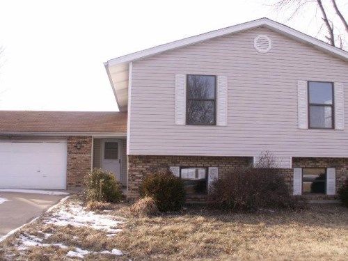 715 North Yosemite Ct, Saint Peters, MO 63376