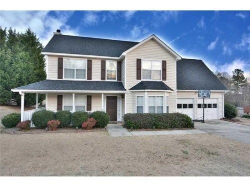 7305 Clubcrest Drive, Flowery Branch, GA 30542