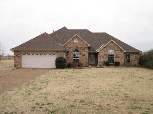 4664 Alden Lake Dr E, Horn Lake, MS 38637