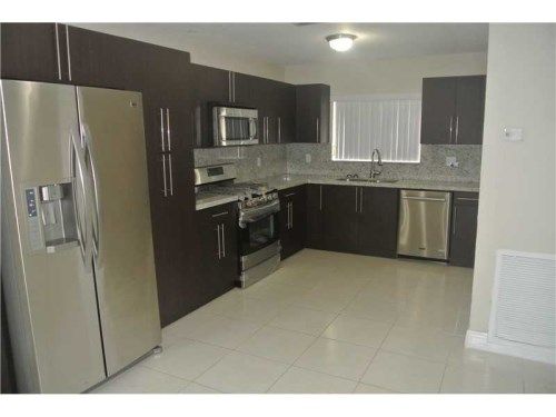 7901 NW 33 ST # 10, Hollywood, FL 33024