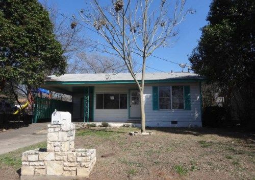 212 Pearl Street, Kerrville, TX 78028