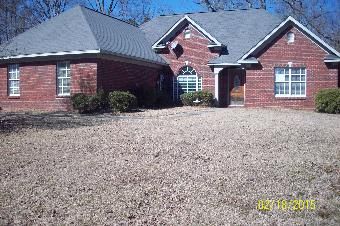 108 W Bound St, Starkville, MS 39759