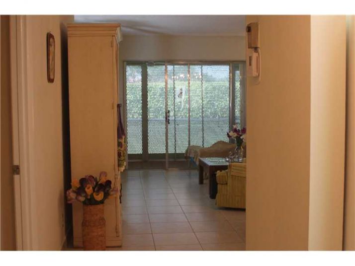 651 NW 80 TE # 103, Pompano Beach, FL 33063