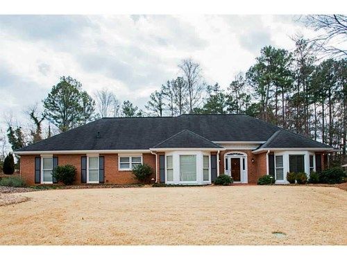 285 Putting Green Lane, Roswell, GA 30076