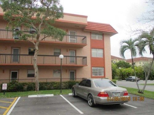 3130 HOLIDAY SPRINGS BL # 211, Pompano Beach, FL 33063