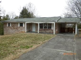 2631 Holston Dr, Morristown, TN 37814