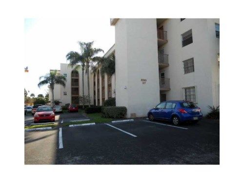 3241 HOLIDAY SPRINGS BL # 405, Pompano Beach, FL 33063