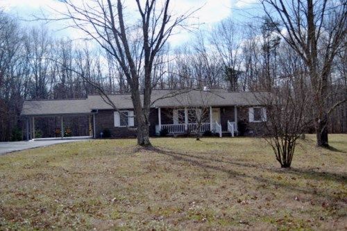 945 Kilby Road, Clarkrange, TN 38553