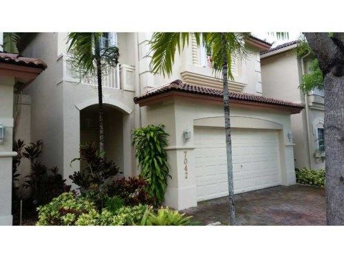 7042 NW 114 CT # 159-15, Miami, FL 33178