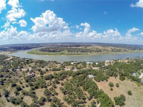 1808 Pace Bend Rd, Spicewood, TX 78669