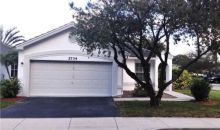 2734 PINEWOOD CT Fort Lauderdale, FL 33328