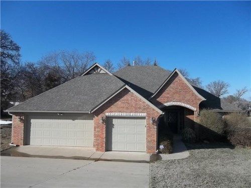 1001 Lost Oak Dr, Guthrie, OK 73044