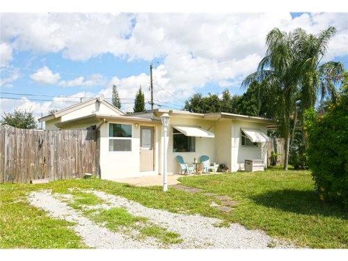 5611 CLEVELAND ST, Hollywood, FL 33021