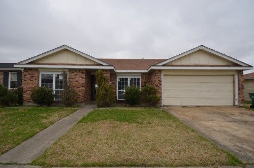 3744 Melissa Dr, Harvey, LA 70058