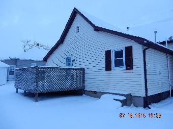 413 SW 3rd St, Loogootee, IN 47553