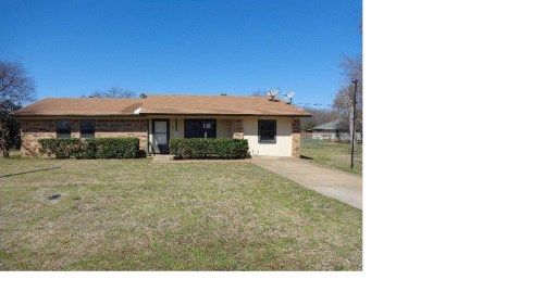 305 N Sherman Dr, Aubrey, TX 76227