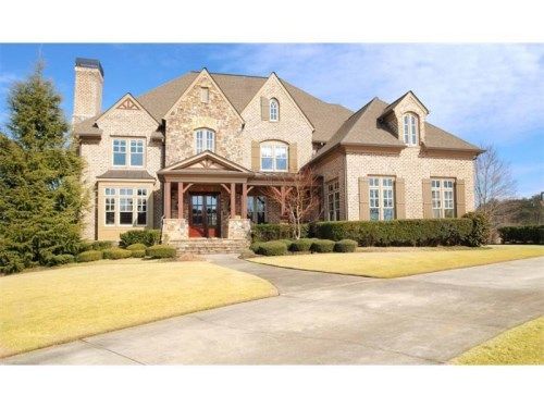 3244 Watsons Bend, Alpharetta, GA 30004