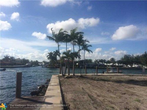 2305 N RIVERSIDE DR, Pompano Beach, FL 33062