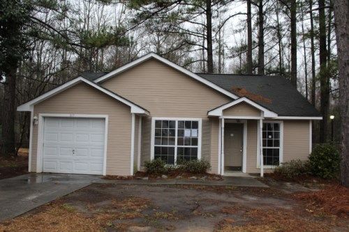 227 Greenlake Drive, Hopkins, SC 29061