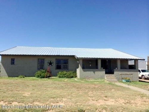 9765 Rock Island Dr., Fritch, TX 79036