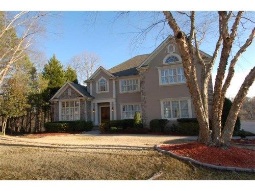 8675 River Bluff Lane, Roswell, GA 30076