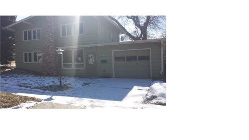 8103 Templeton Dr, Omaha, NE 68134