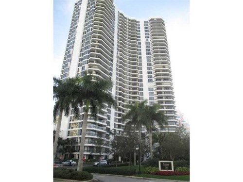 3530 MYSTIC POINTE DR # 405, Miami, FL 33180