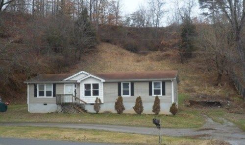 1350 Rock Rd, Christiansburg, VA 24073