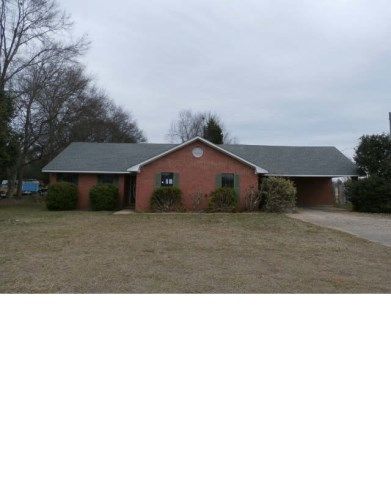 7840 Holtville Rd, Wetumpka, AL 36092