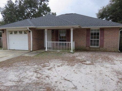 6141 Hamilton Bridge Rd, Milton, FL 32570