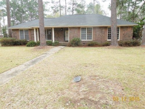 2704 Pine Manor Ln, Albany, GA 31707