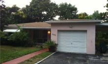 614 S 28 AV Hollywood, FL 33020